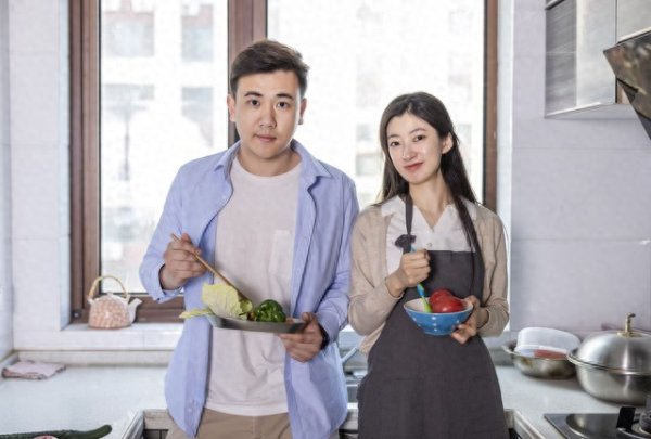 中年夫妻的沉默: 不是无话可说, 是满腹委屈不敢言